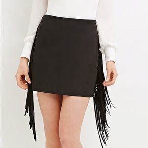 FOREVER 21 FRINGE SKIRT